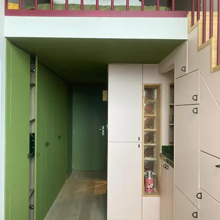 Avec Vue Apartment